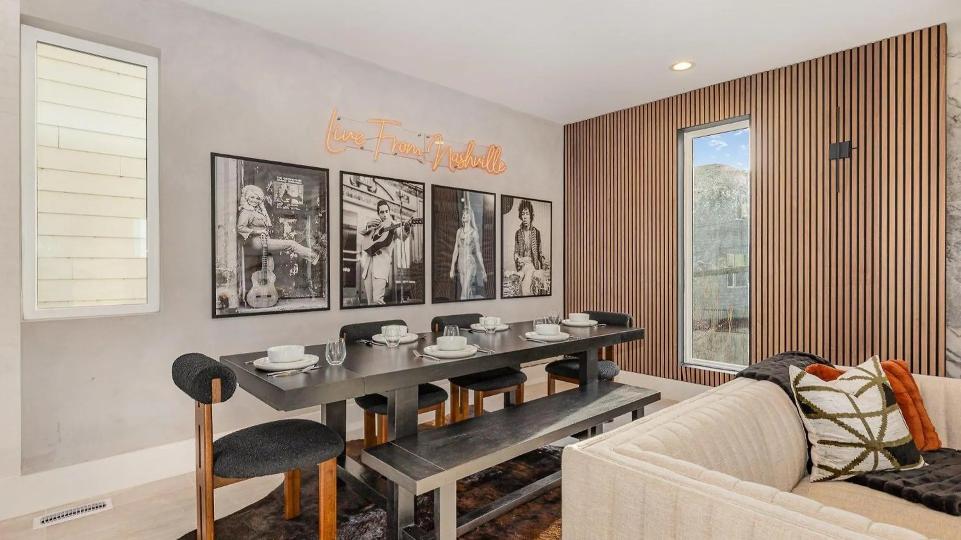 Holiday home Luxe-High Note-Rooftop Hot Tub-3 Mins To Broadway Nashville
