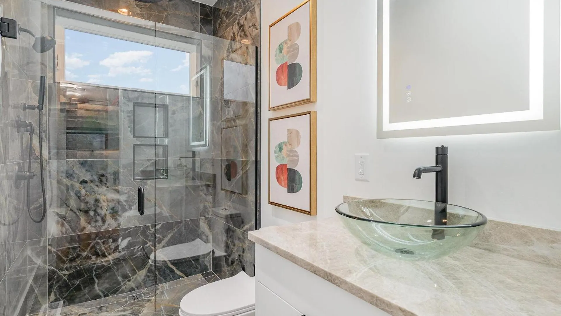 Luxe-High Note-Rooftop Hot Tub-3 Mins To Broadway Nashville