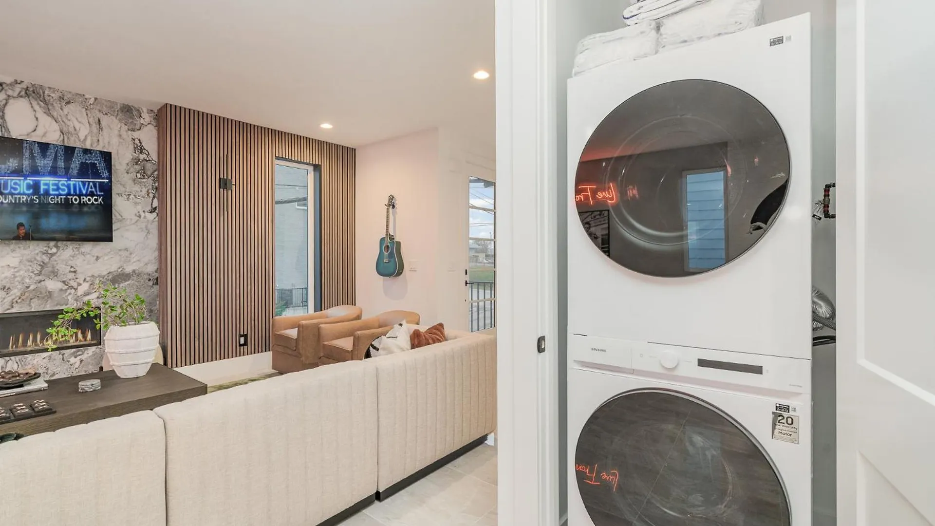 Luxe-High Note-Rooftop Hot Tub-3 Mins To Broadway Nashville Holiday home