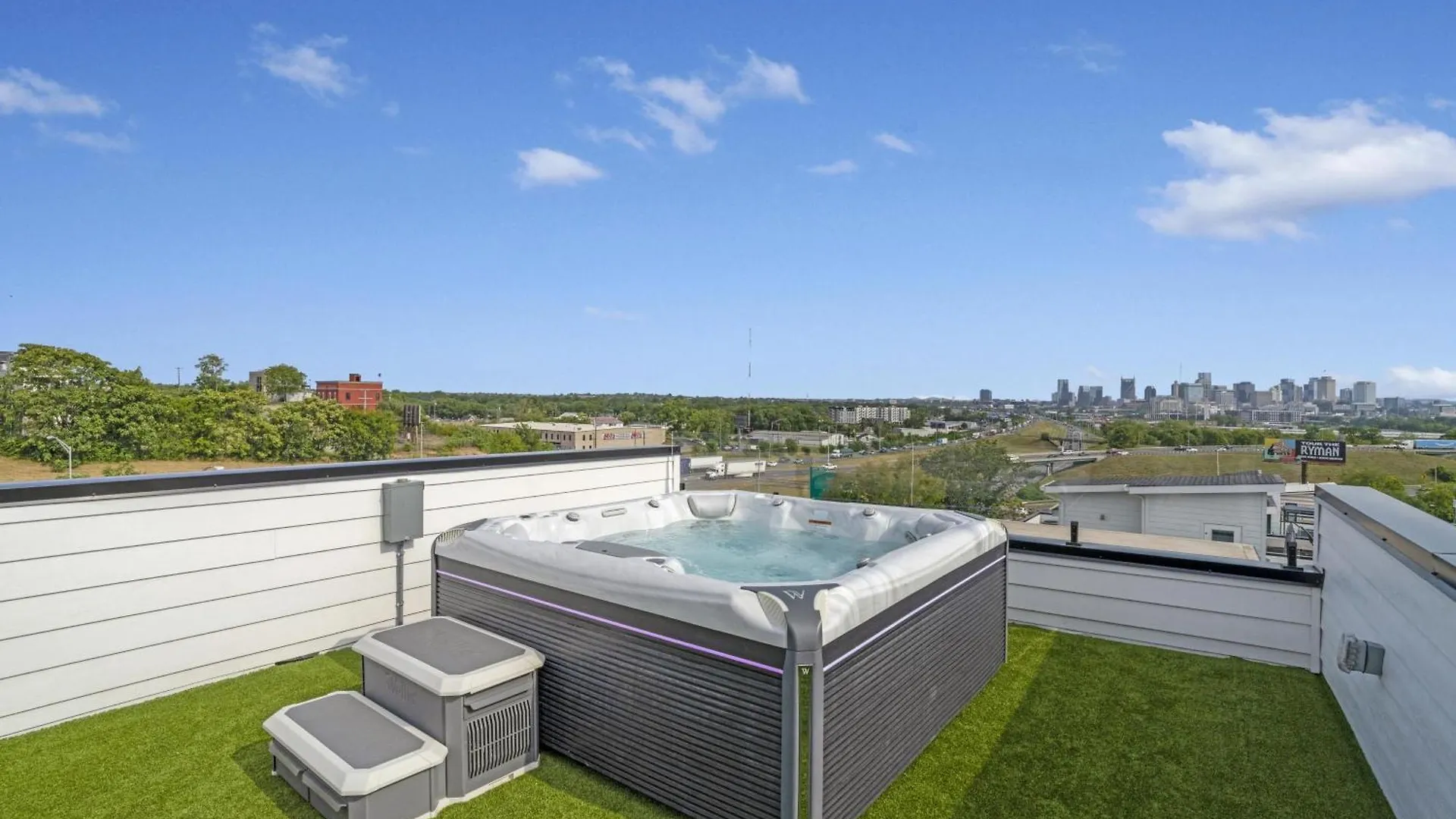 Luxe-High Note-Rooftop Hot Tub-3 Mins To Broadway Nashville